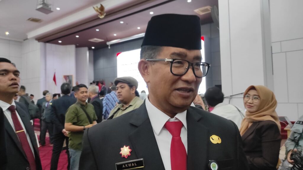 Pj gubernur Dr. Drs. Akmal Malik