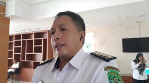 Foto: Camat Samboja Barat, Burhanuddin.