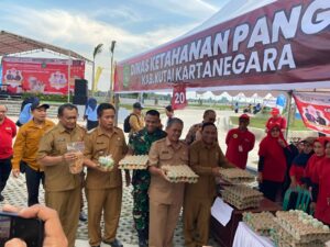 Foto : Pembukaan Gerakan Pangan Murah Kukar di Taman Eks Tanjung Tenggarong (Istimewa)