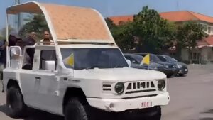 Foto: Popemobile yang bakal dipakai Paus Fransiskus di Indonesia.